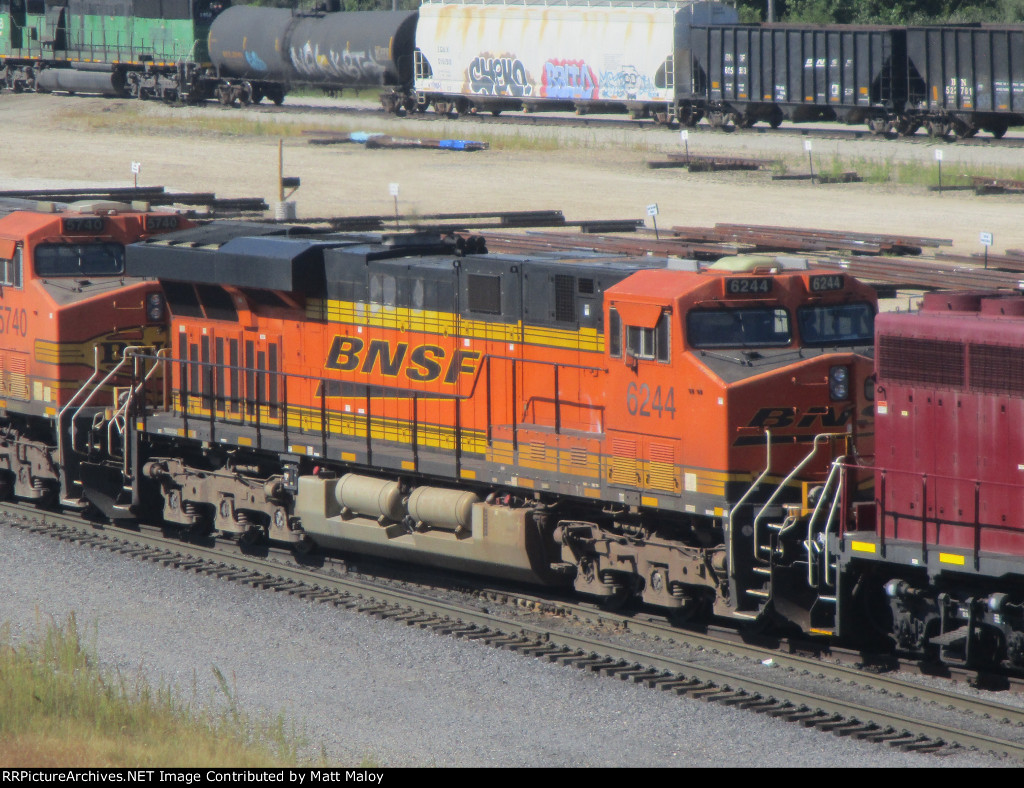 BNSF 6244